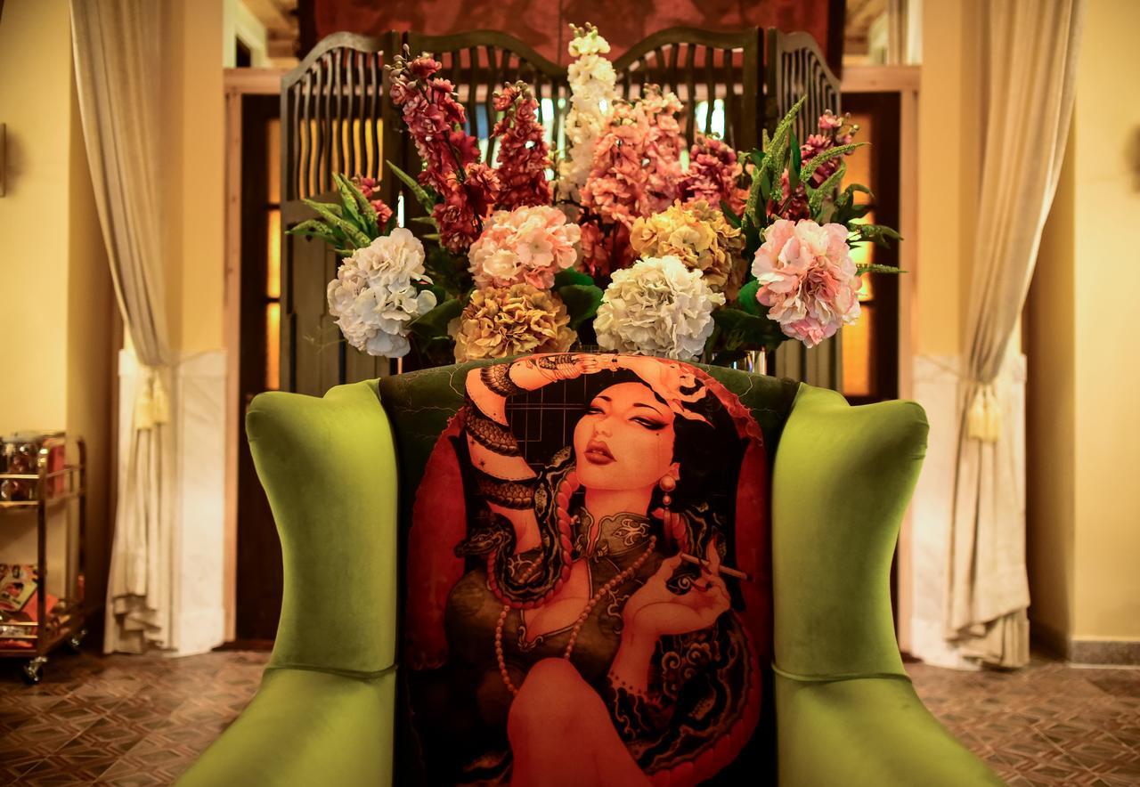 Imperial Guard Boutique Hotel御前侍卫艺术精品酒店 Yi (Anhui) Экстерьер фото